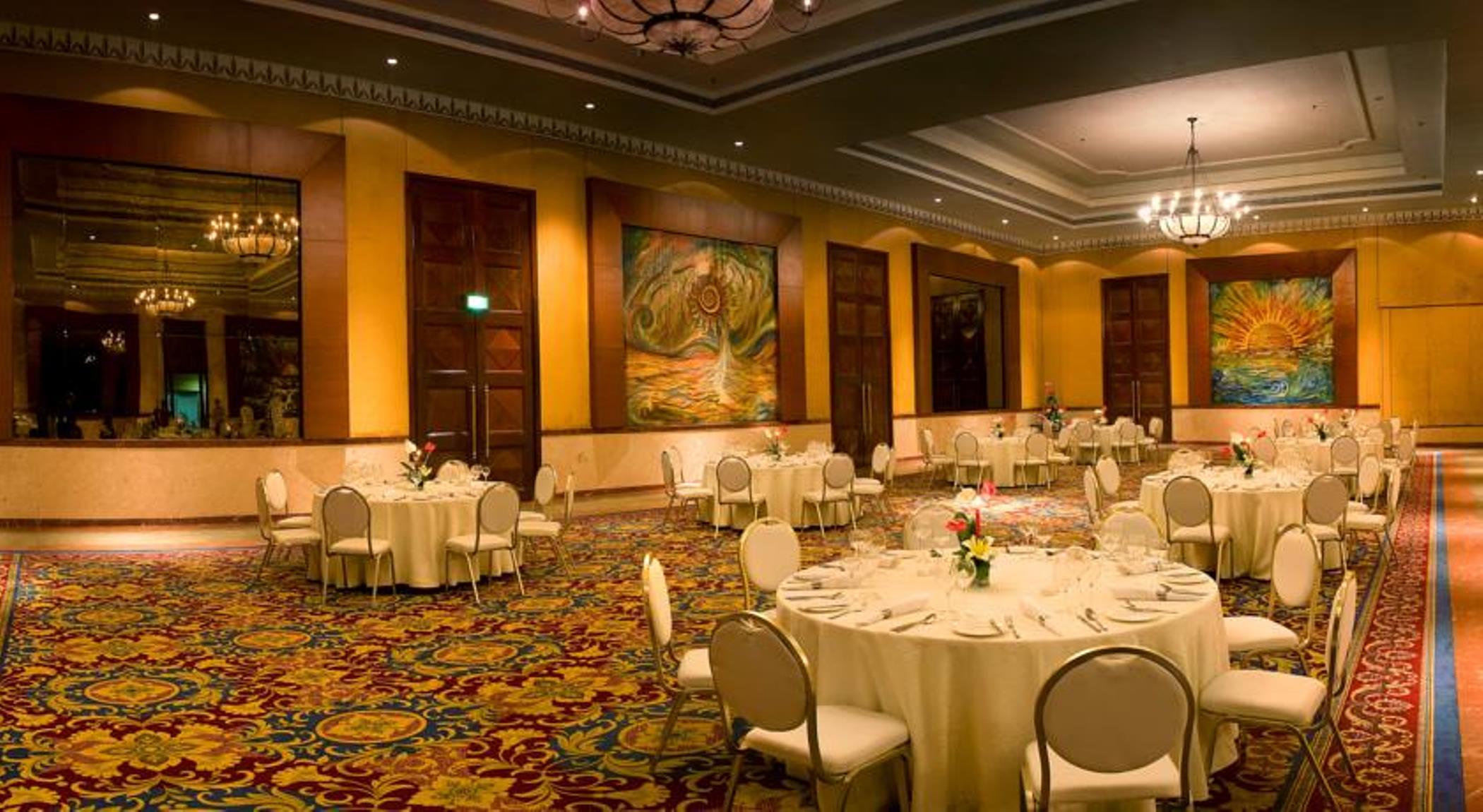 Hotel The Lalit Mumbai Exterior foto The ballroom