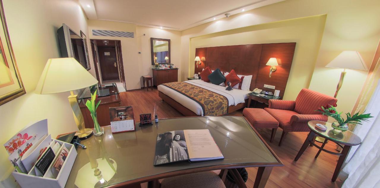 Hotel The Lalit Mumbai Exterior foto A room at the Taj Bengal